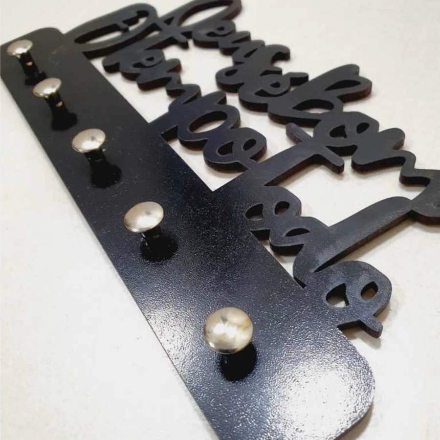 Porta-Chaves de Parede em MDF 3mm Preto – “Deus é Bom o Tempo Todo” - Imagem 2